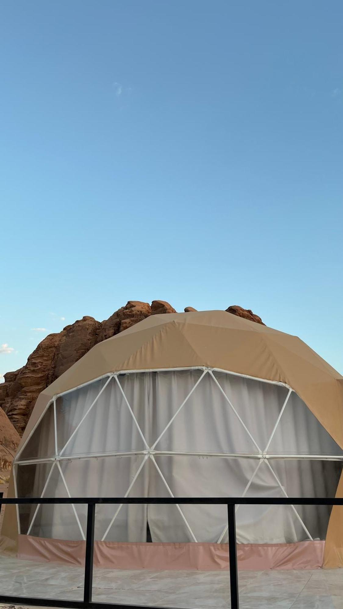 Rum Maria Luxury Camp & Bubble Rooms Wadi Rum Buitenkant foto